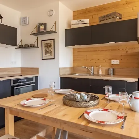 Appartement Les Gourgs Blancs - 80m Des Pistes - 6 Personnes *