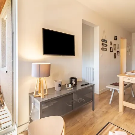 Appartement Les Gourgs Blancs - 80m Des Pistes - 6 Personnes Génos