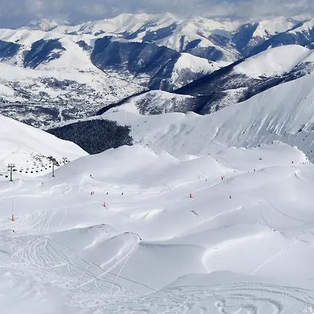 Appartement Les Gourgs Blancs - 80m Des Pistes - 6 Personnes Génos