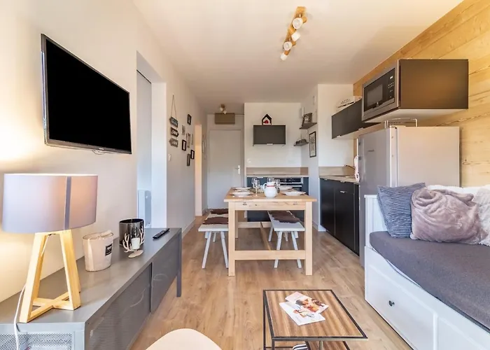 Les Gourgs Blancs - 80m Des Pistes - 6 Personnes * Génos